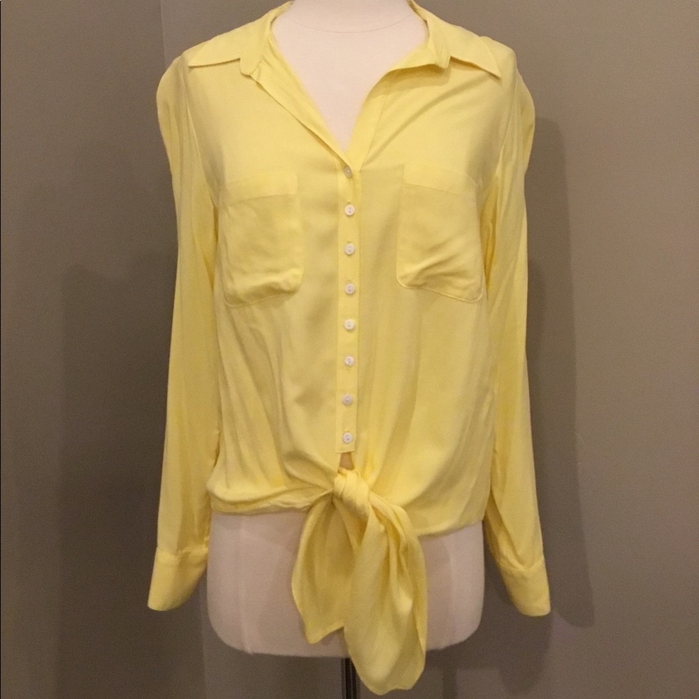 Karen Kane South Beach Knotted Shirt